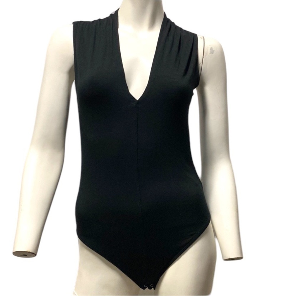 Express V-Neck Low Cut Pleated Shoulder Black Sleeveless Bodysuit Size Medium